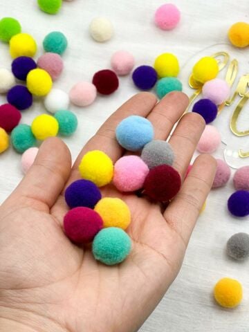 Peluş Ponpon açık zümrüt