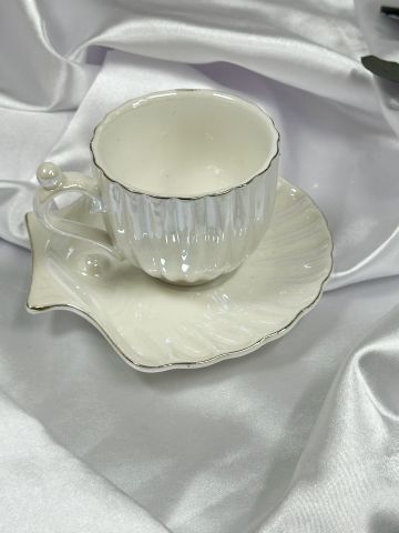 Söz Kahve Fincanı İstiridye