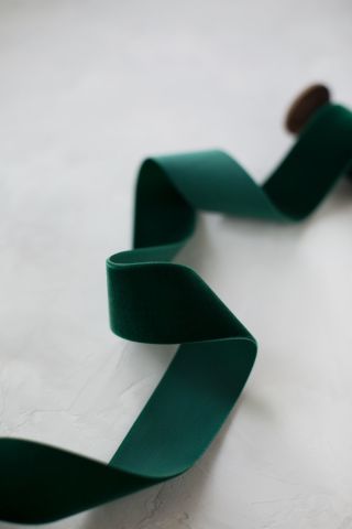 3cm Kadife Kurdele - 5m Zümrüt Yeşili